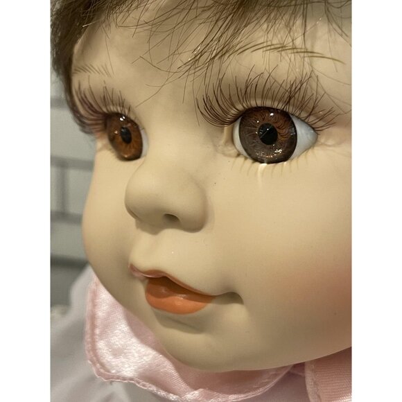 Vintage Baby Doll 1999 Nina Rich Pink Dress Brown Hair Lace Bonnet - Picture 3 of 11